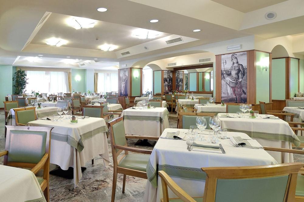 Sangallo Palace Perugia Esterno foto